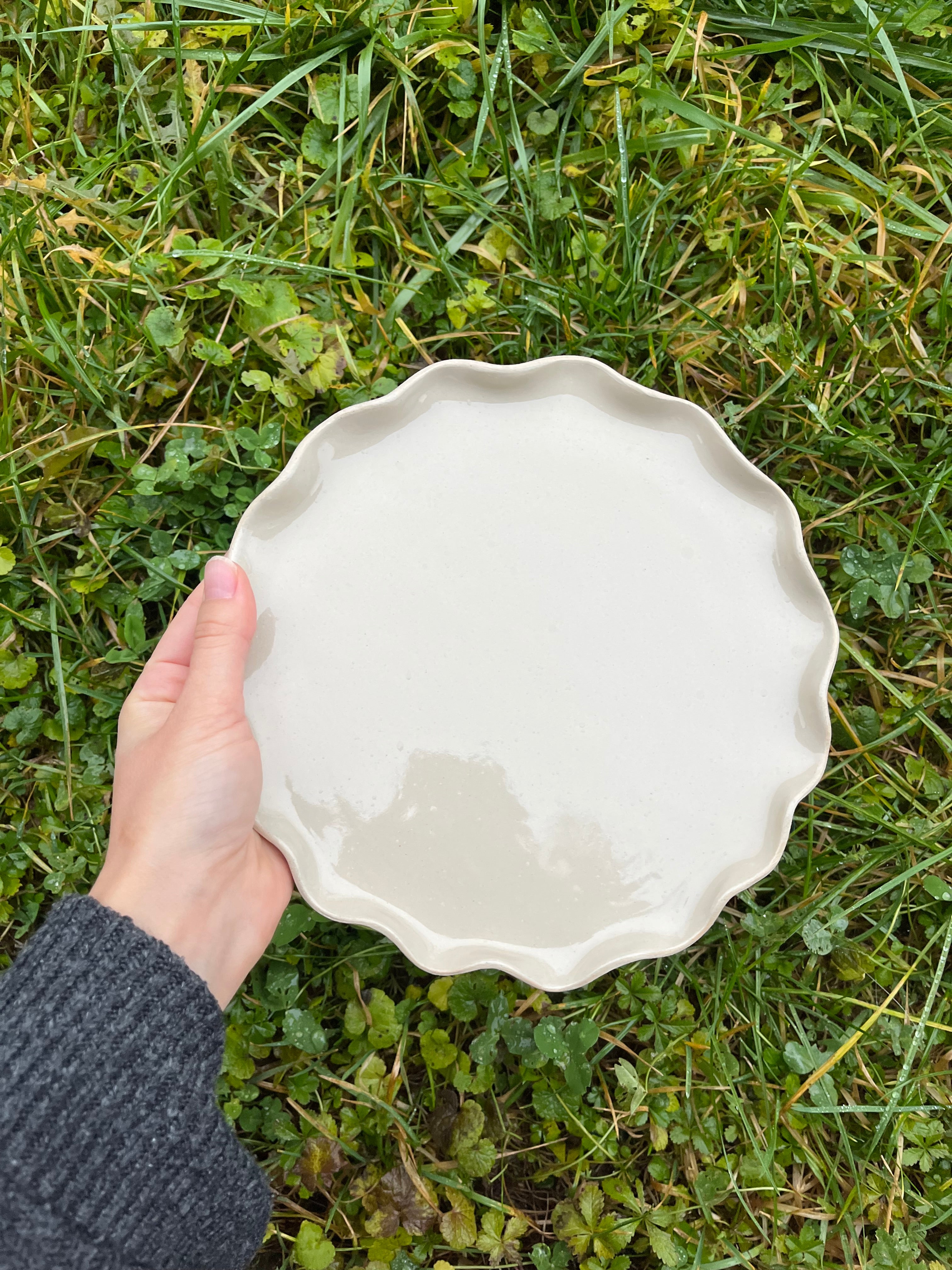 Handmade Ceramic Wavy Dinner Plate